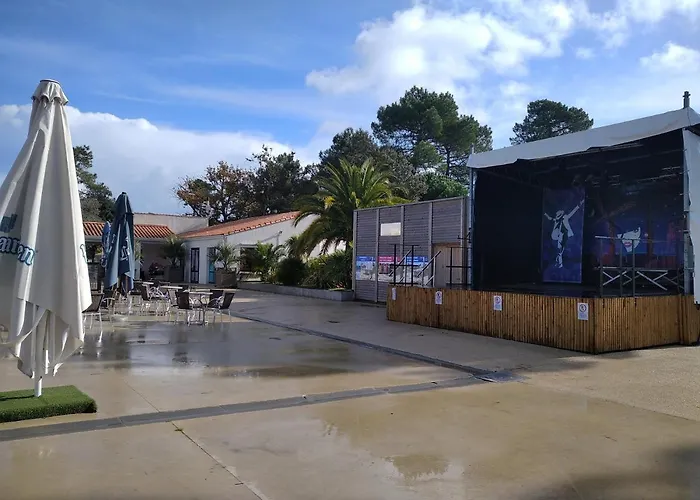 Mobil Les Bains Campsite